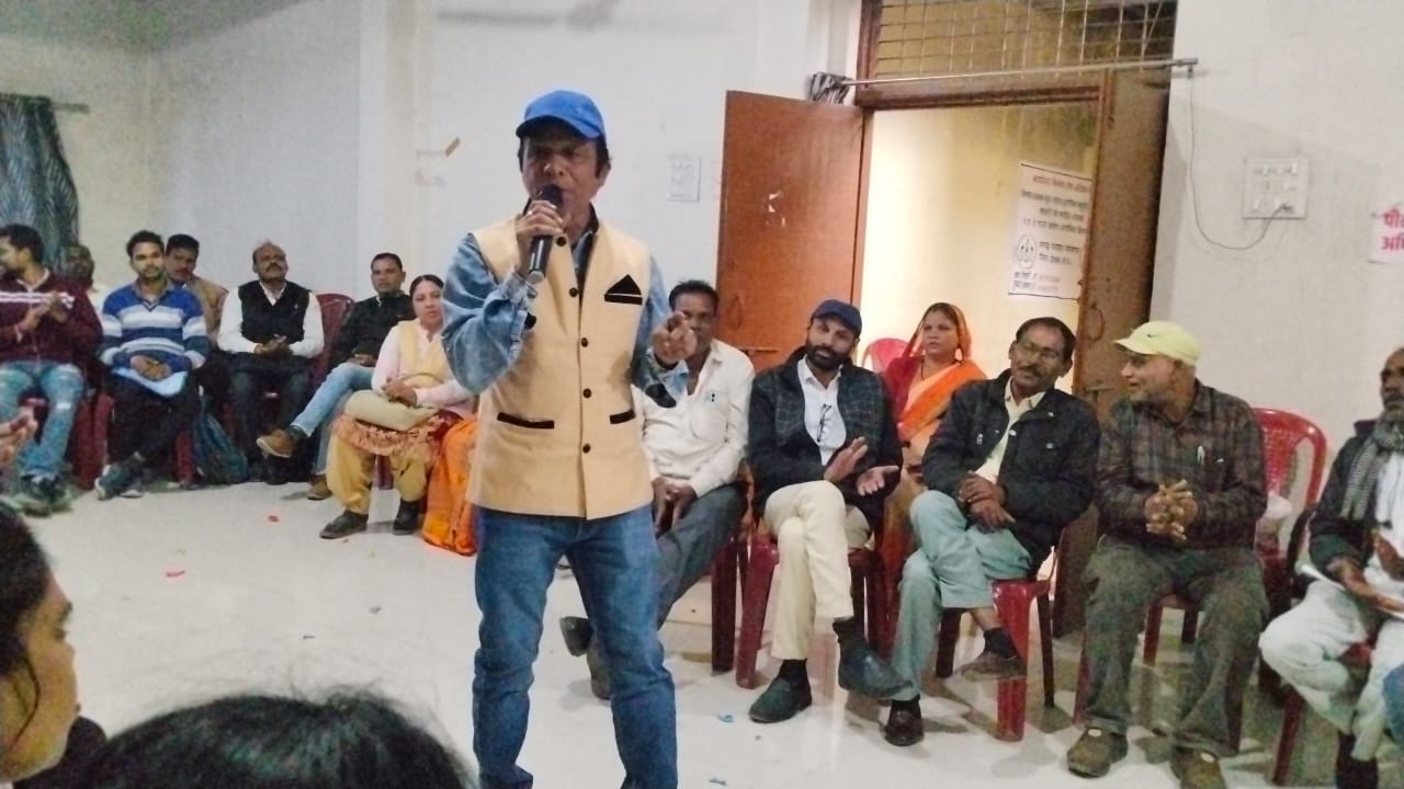 Khategaon Ki Khabar: In the comma workshop, learn the ways to always be happy